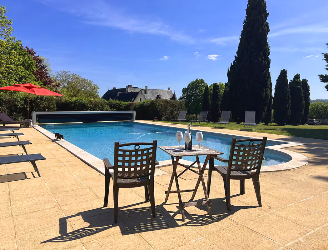 Chateau_Danzay_piscine_2